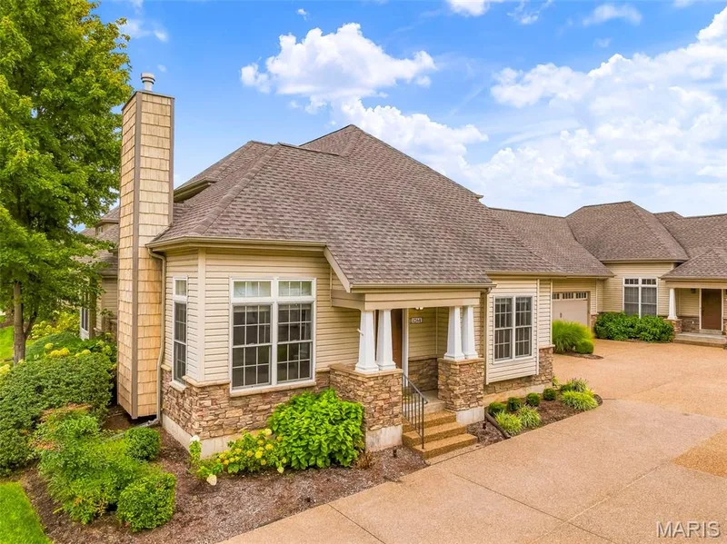 1264 Harmony Lake Drive, Cottleville, MO 63376 — listing photo 14 of 76