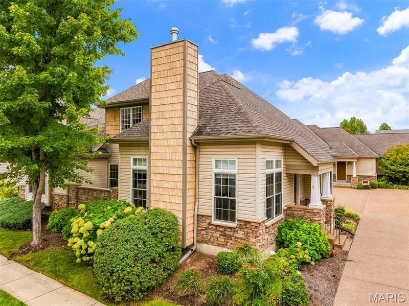1264 Harmony Lake Drive, Cottleville, MO 63376 — listing photo 15 of 76