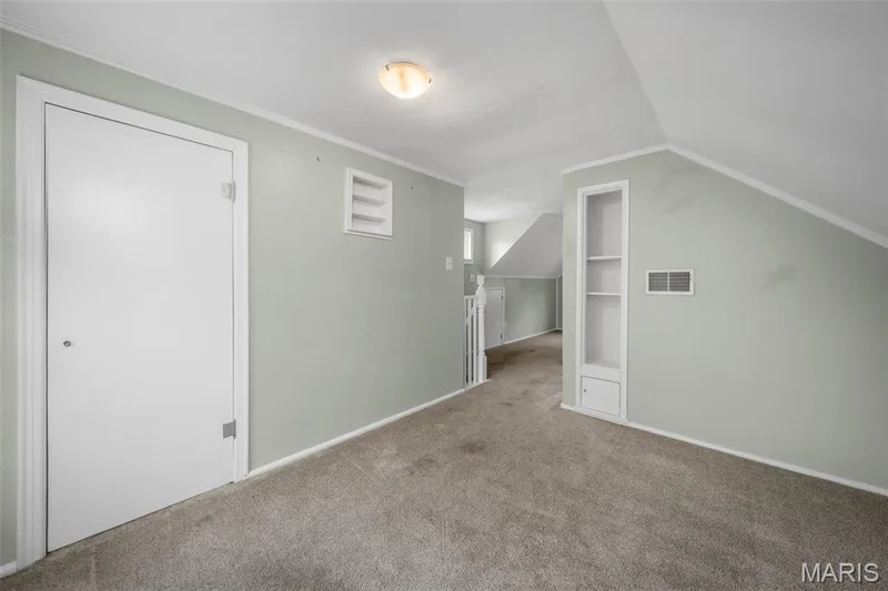 613 Schaefer Place, St Charles, MO 63301 — listing photo 16 of 27