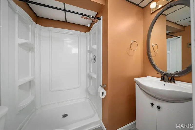 613 Schaefer Place, St Charles, MO 63301 — listing photo 18 of 27