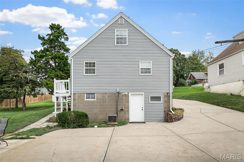 613 Schaefer Place, St Charles, MO 63301 — listing photo 24 of 27