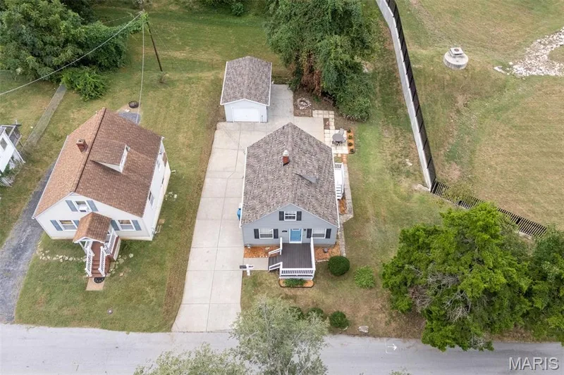 613 Schaefer Place, St Charles, MO 63301 — listing photo 25 of 27