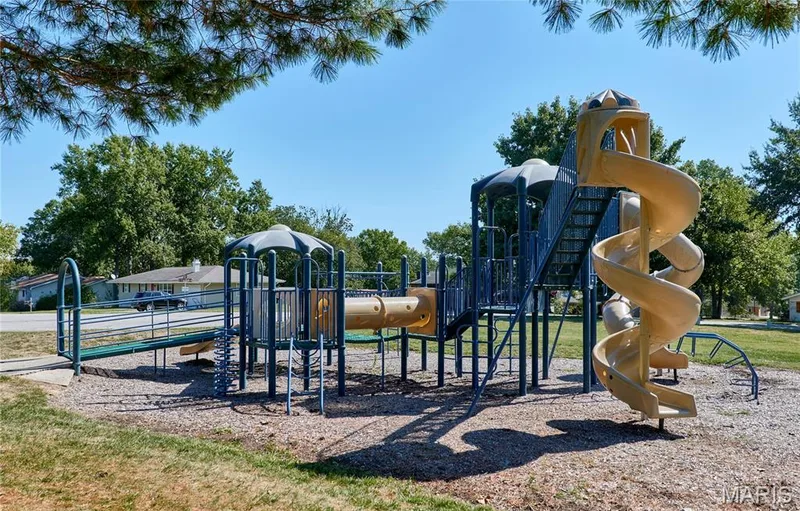3002 San Souci Drive #3002, Lake St. Louis, MO 63367 — listing photo 25 of 30