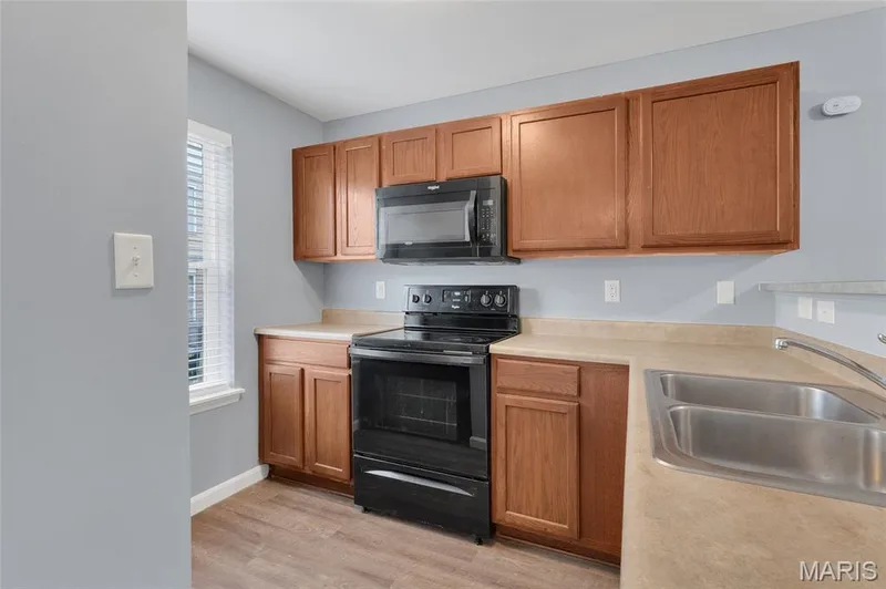 9102 Spring Creek Lane, O'Fallon, MO 63368 — listing photo 11 of 35