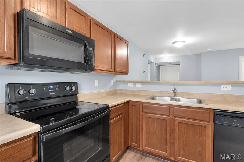 9102 Spring Creek Lane, O'Fallon, MO 63368 — listing photo 14 of 35