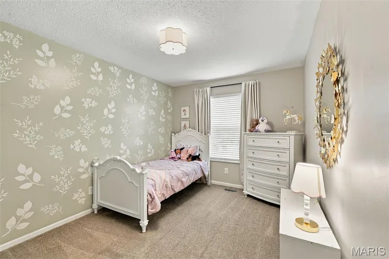 Bed 2 — 6 S Perry Circle, O'Fallon, MO 63366