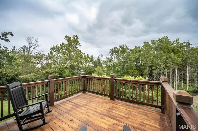 104 Copper Stone Pt, Wentzville, MO 63385 — listing photo 13 of 35