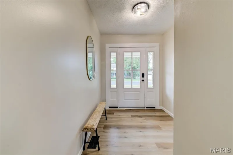 111 Park Charles Boulevard, St Peters, MO 63376 — listing photo 3 of 23
