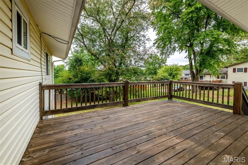 111 Park Charles Boulevard, St Peters, MO 63376 — listing photo 20 of 23