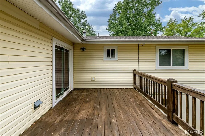 111 Park Charles Boulevard, St Peters, MO 63376 — listing photo 21 of 23
