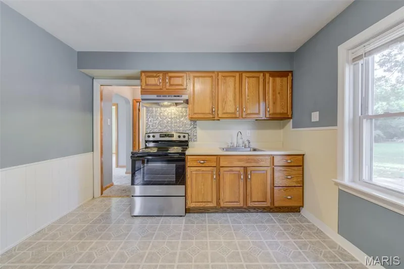 New oven in 2026 — 2121 Elm Street, St Charles, MO 63301
