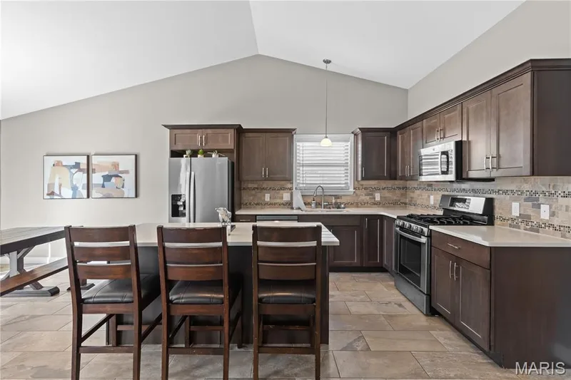 814 Mule Creek Drive, Wentzville, MO 63385 — listing photo 11 of 24