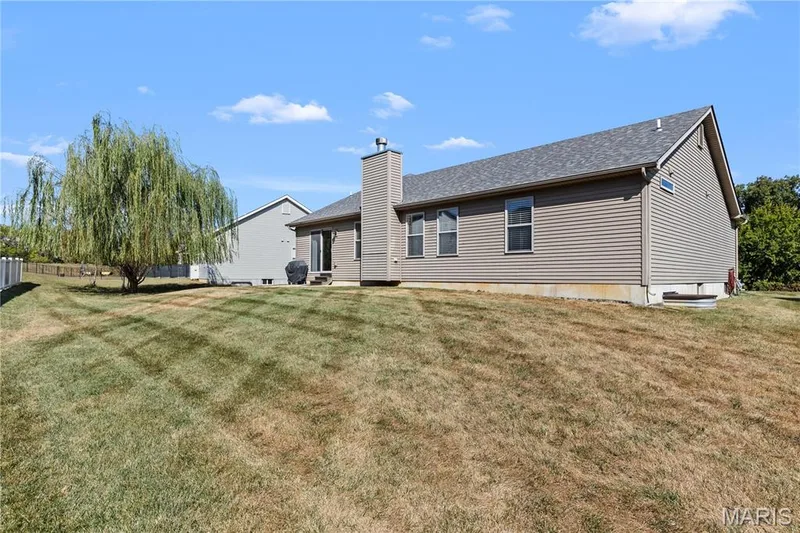 814 Mule Creek Drive, Wentzville, MO 63385 — listing photo 21 of 24