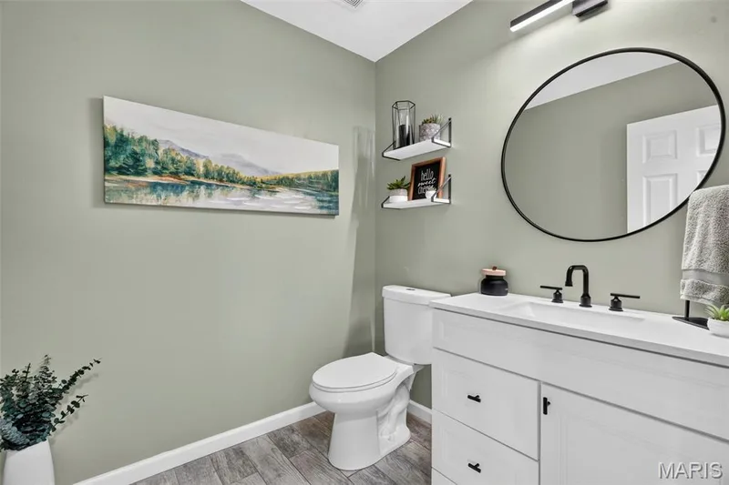1002 Glengarry Drive, Wentzville, MO 63385 — listing photo 18 of 39