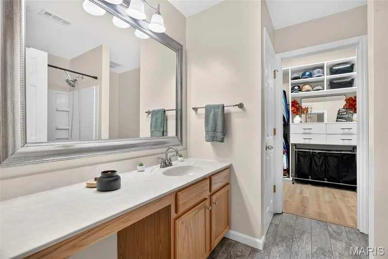 1002 Glengarry Drive, Wentzville, MO 63385 — listing photo 21 of 39