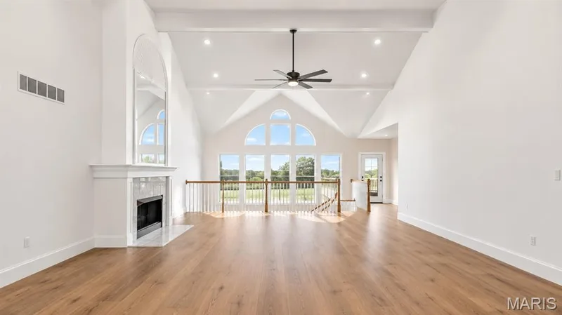 Imagine the possibilities with a little paint and floors — 104 Wolf Trail Court, Defiance, MO 63341