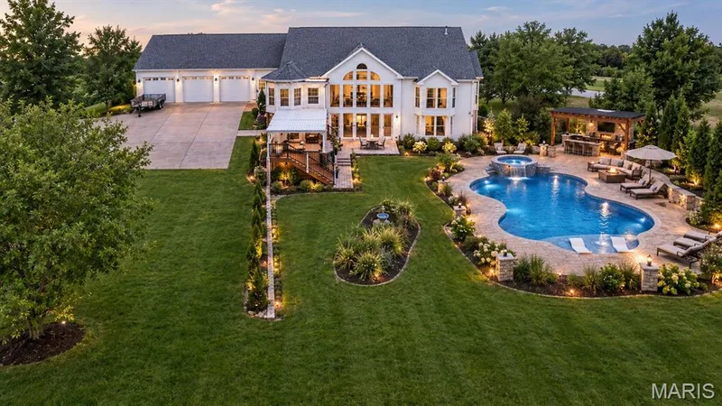 AI Gen. Possibilities are endless with this back yard. — 104 Wolf Trail Court, Defiance, MO 63341