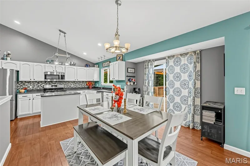 1840 Autumn Trail, Wentzville, MO 63385 — listing photo 7 of 35