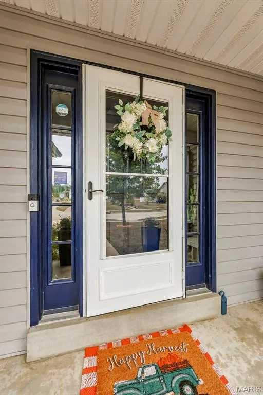 Covered front porch — 1840 Autumn Trail, Wentzville, MO 63385