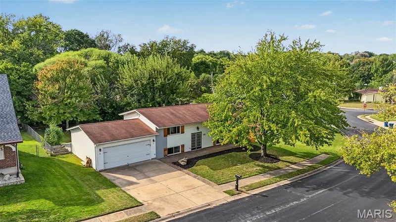 3413 Greiner Drive, St Charles, MO 63301 — listing photo 25 of 30