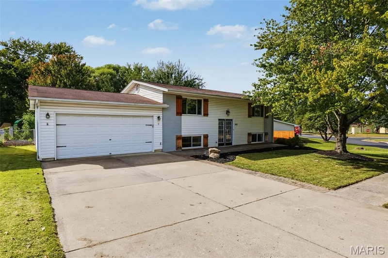 3413 Greiner Drive, St Charles, MO 63301 — listing photo 28 of 30