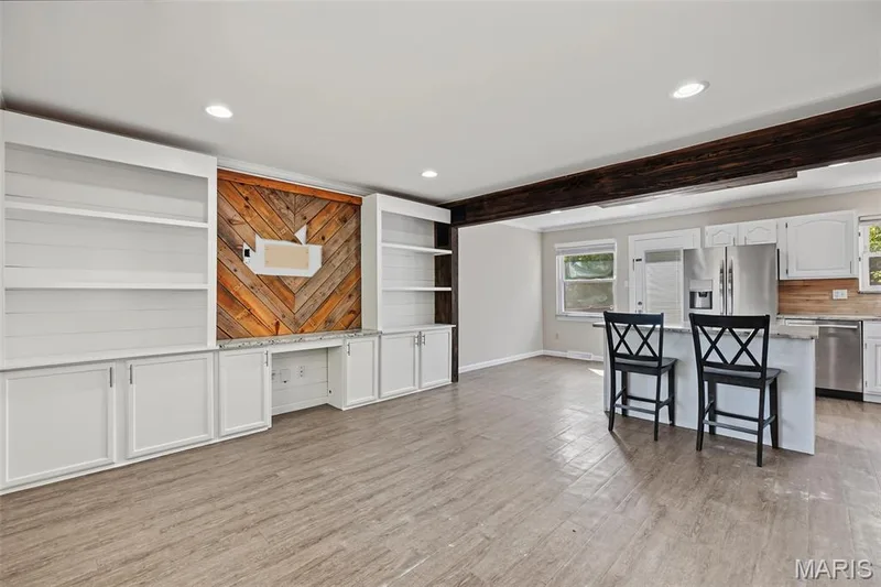 3413 Greiner Drive, St Charles, MO 63301 — listing photo 5 of 30
