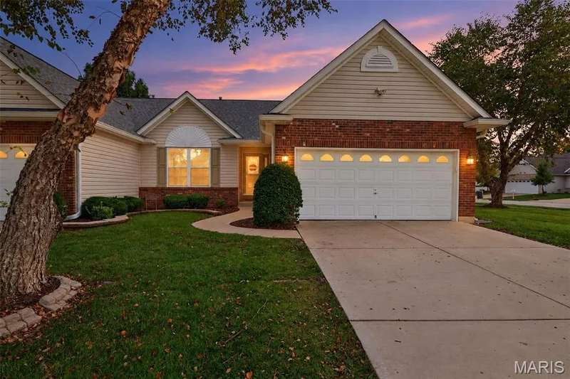 20 Autumn Ridge Drive #83B, O'Fallon, MO — listing photo 1