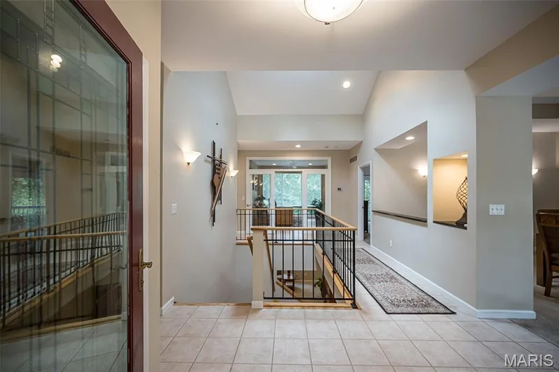 18852 Highwood Estates Drive, Wildwood, MO 63069 — listing photo 3 of 97