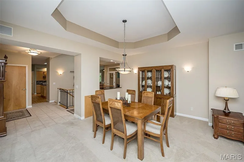 18852 Highwood Estates Drive, Wildwood, MO 63069 — listing photo 8 of 97