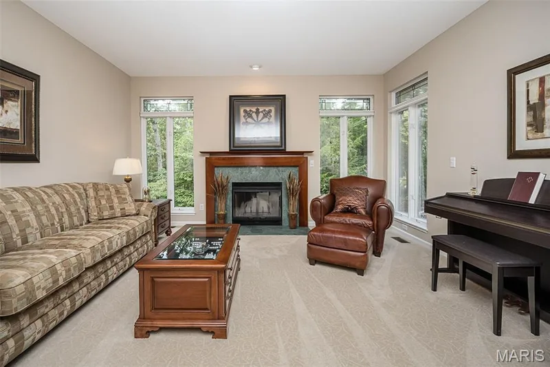18852 Highwood Estates Drive, Wildwood, MO 63069 — listing photo 9 of 97