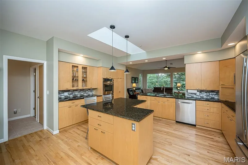 18852 Highwood Estates Drive, Wildwood, MO 63069 — listing photo 17 of 97