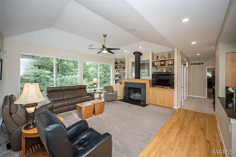 18852 Highwood Estates Drive, Wildwood, MO 63069 — listing photo 22 of 97