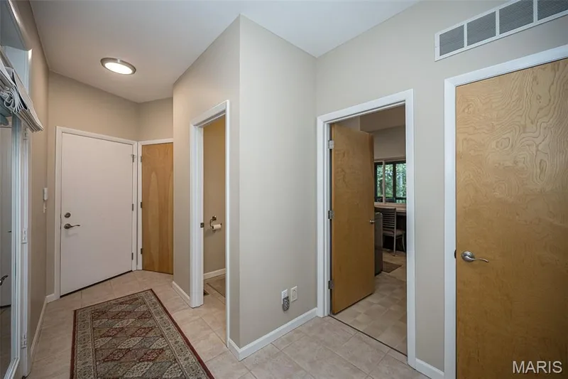 18852 Highwood Estates Drive, Wildwood, MO 63069 — listing photo 39 of 97