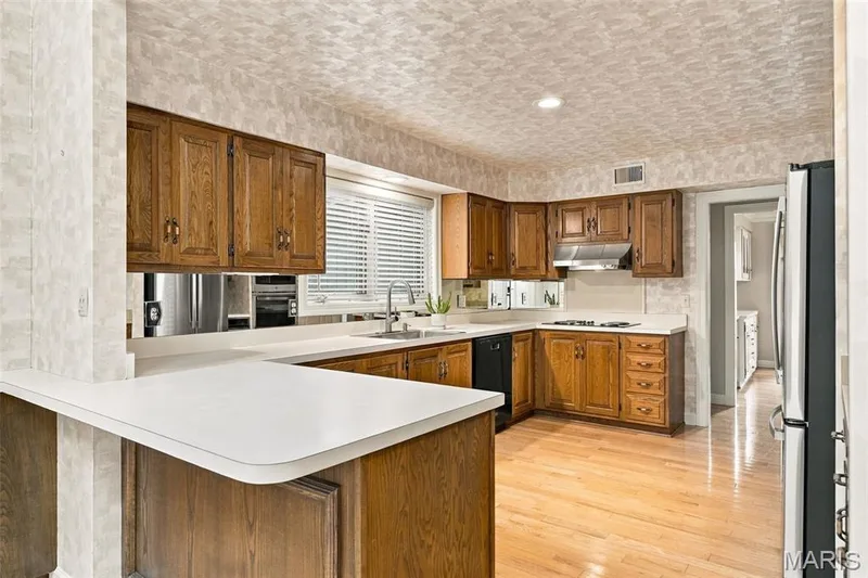 14619 Hunters Point, Chesterfield, MO 63017 — listing photo 14 of 49