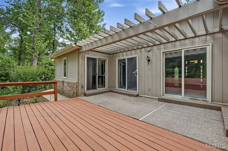 14619 Hunters Point, Chesterfield, MO 63017 — listing photo 46 of 49