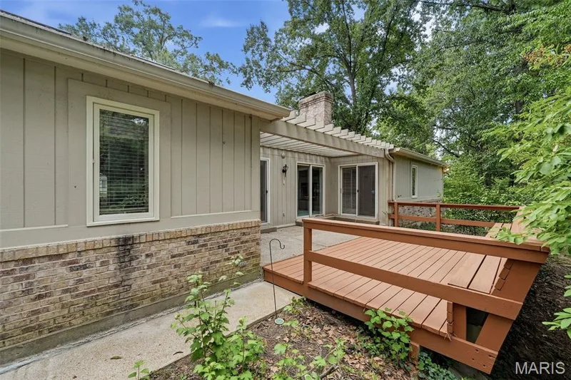 14619 Hunters Point, Chesterfield, MO 63017 — listing photo 47 of 49