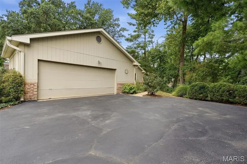 14619 Hunters Point, Chesterfield, MO 63017 — listing photo 49 of 49