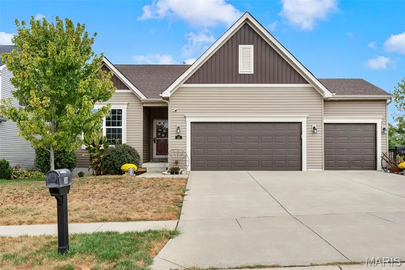 38 Huntleigh Park Court, Wentzville, MO — listing photo 1