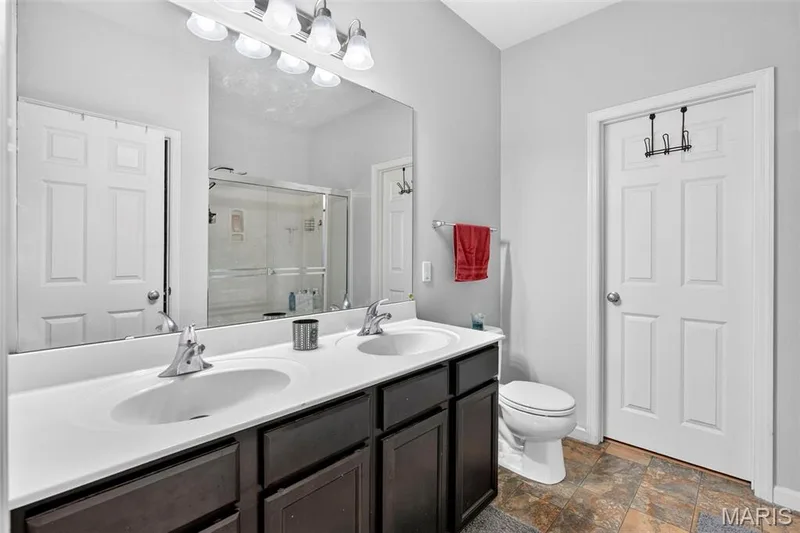 38 Huntleigh Park Court, Wentzville, MO 63385 — listing photo 23 of 39