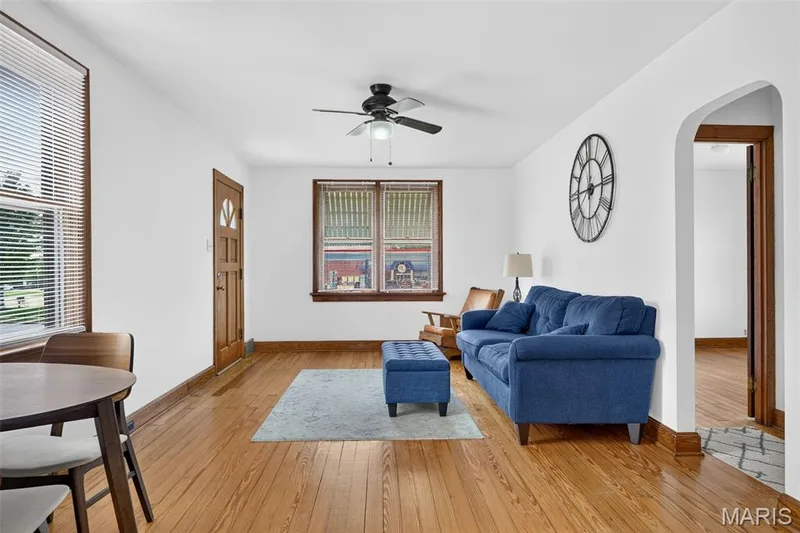 1618 Muegge Road, St Charles, MO 63303 — listing photo 2 of 15