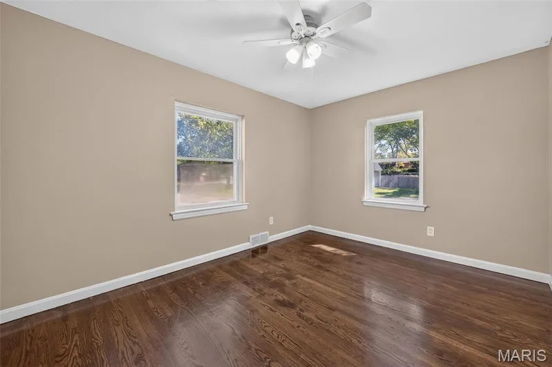 728 Pine Street, St Charles, MO 63301 — listing photo 19 of 41