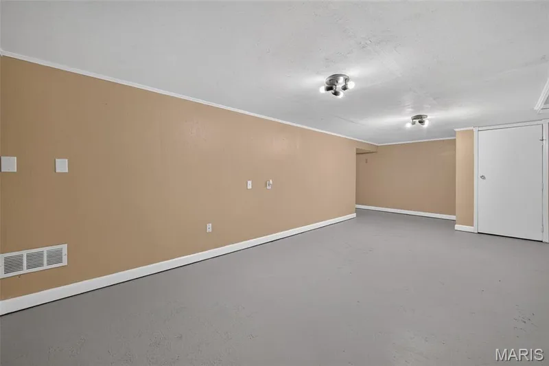 728 Pine Street, St Charles, MO 63301 — listing photo 29 of 41