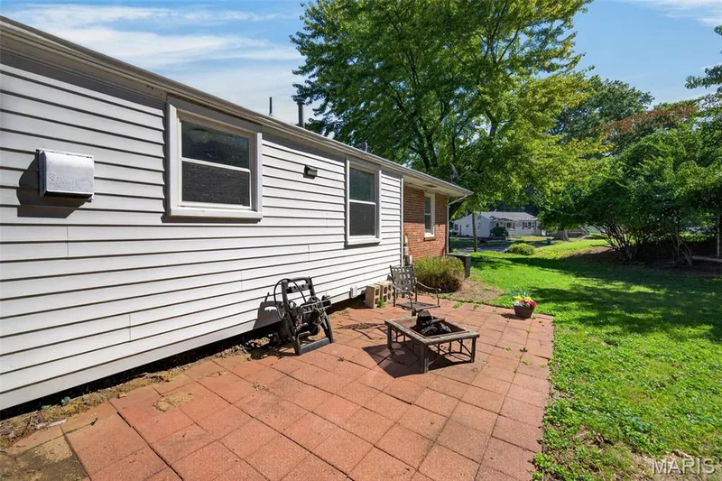 728 Pine Street, St Charles, MO 63301 — listing photo 36 of 41