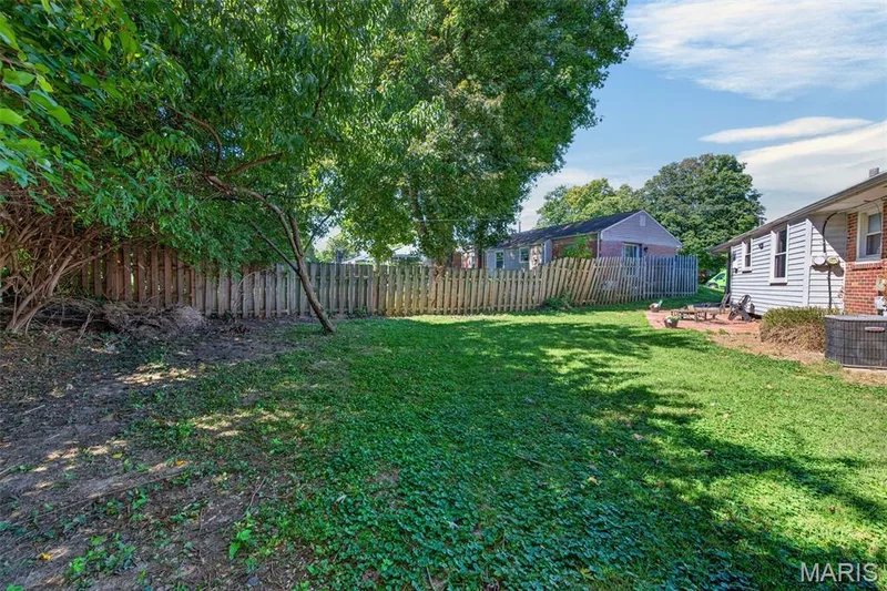728 Pine Street, St Charles, MO 63301 — listing photo 40 of 41