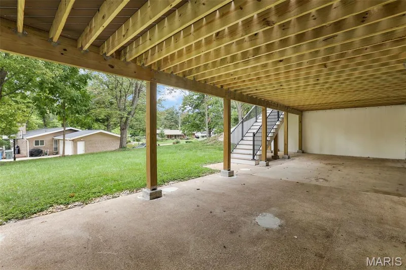 214 Glen Cove Drive, Chesterfield, MO 63017 — listing photo 38 of 40