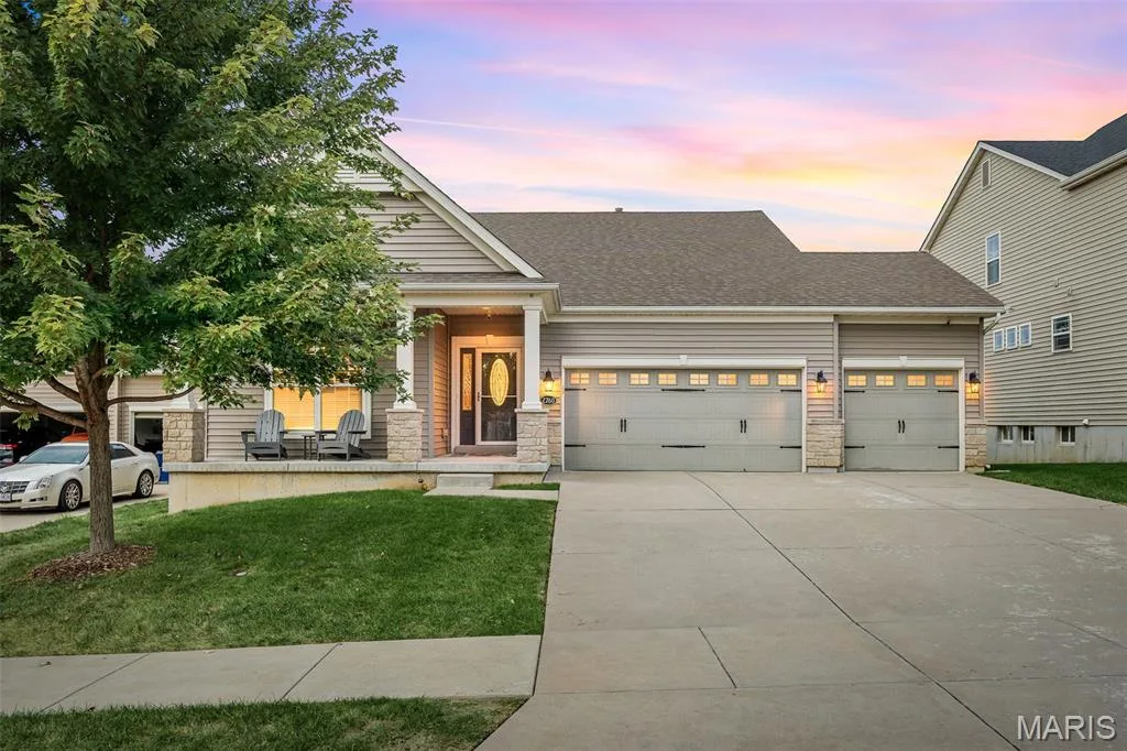 2760 Brook Hill Lane, St Charles, MO 63303 — listing photo 1 of 24