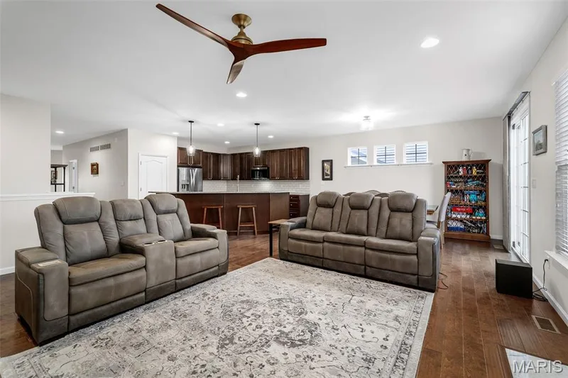 2760 Brook Hill Lane, St Charles, MO 63303 — listing photo 8 of 24