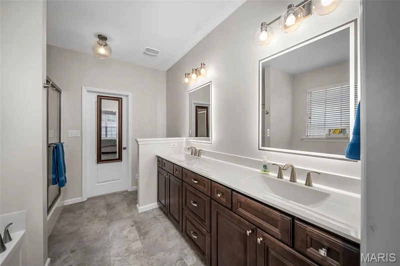 2760 Brook Hill Lane, St Charles, MO 63303 — listing photo 14 of 24