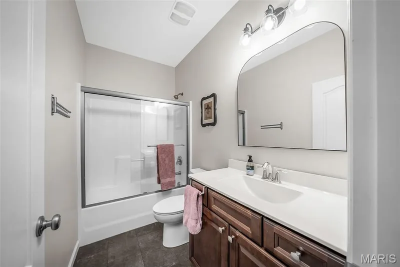 2760 Brook Hill Lane, St Charles, MO 63303 — listing photo 18 of 24
