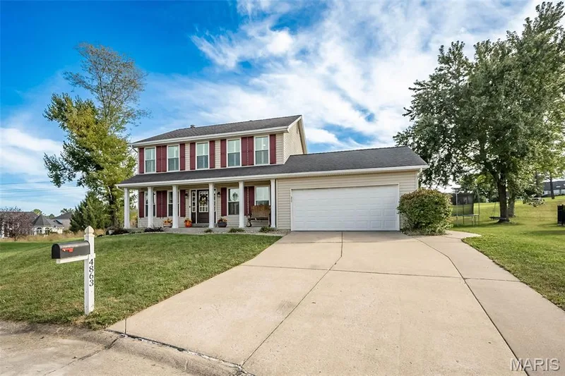 4863 Greenburg Drive, St Peters, MO β listing photo 1